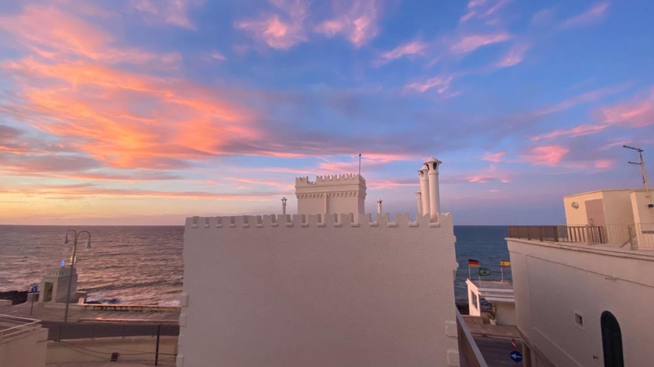 Sotto Il Faro Apartment Torre Canne Exterior photo