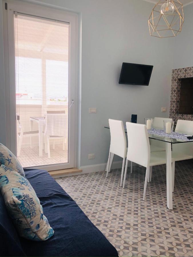 Sotto Il Faro Apartment Torre Canne Exterior photo