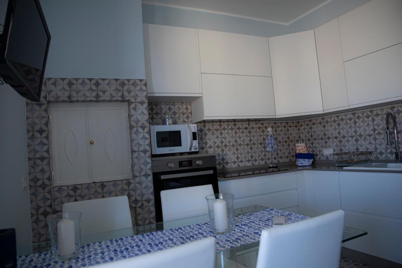 Sotto Il Faro Apartment Torre Canne Exterior photo