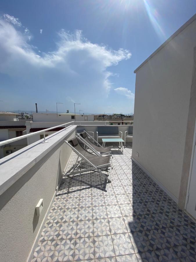 Sotto Il Faro Apartment Torre Canne Exterior photo